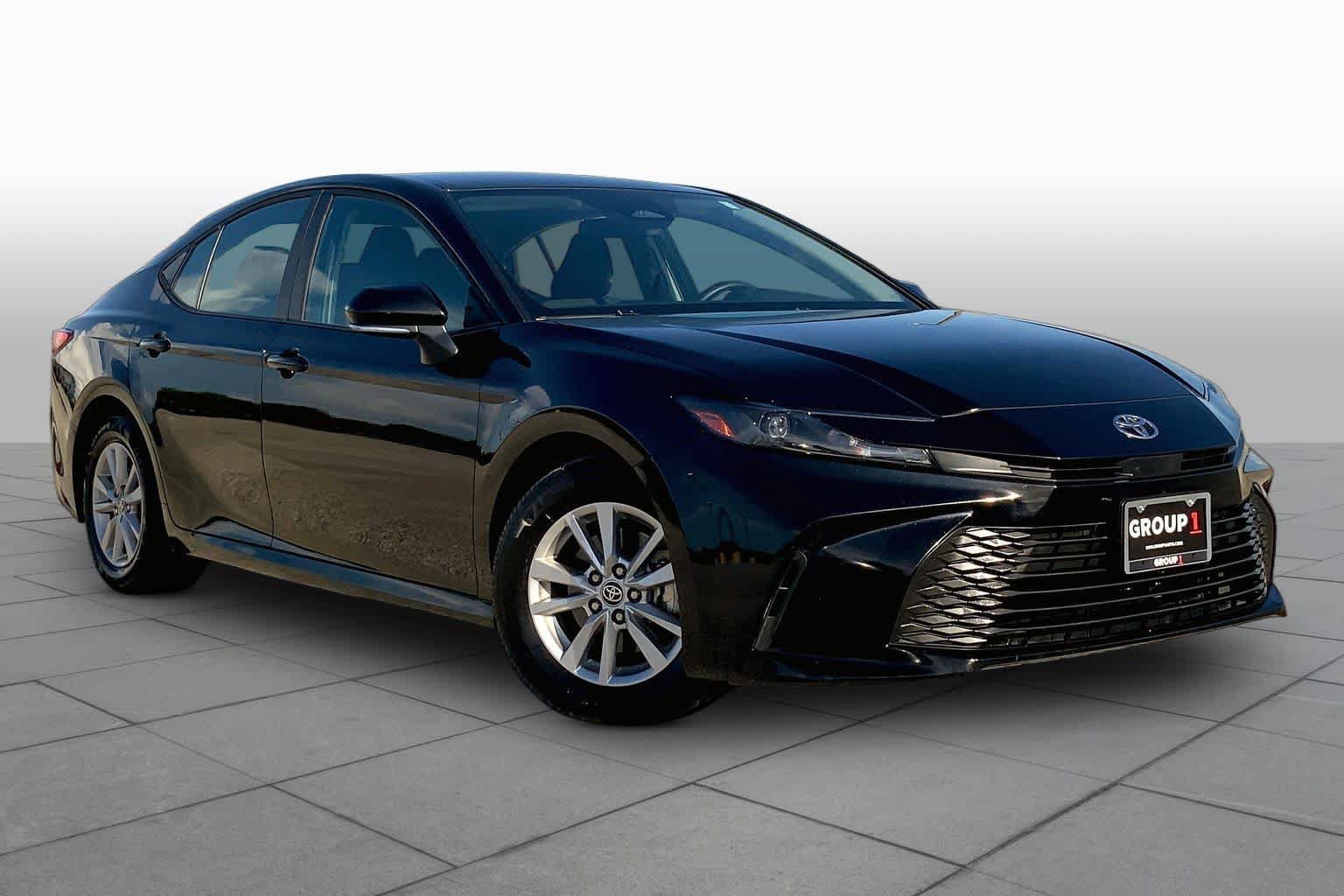 Certified 2025 Toyota Camry LE FWD image 3