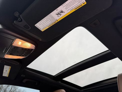 Used 2020 Chrysler 300 Limited image 24