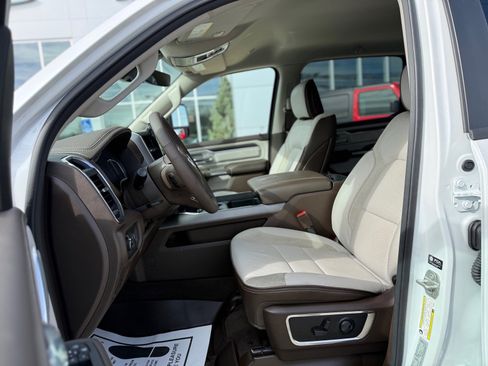 Used 2025 RAM 1500 Laramie image 13