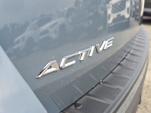 Used 2025 Ford Explorer Active w/ Active Comfort Package RWD image 9