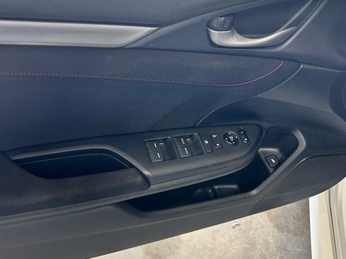 Used 2018 Honda Civic Si image 5
