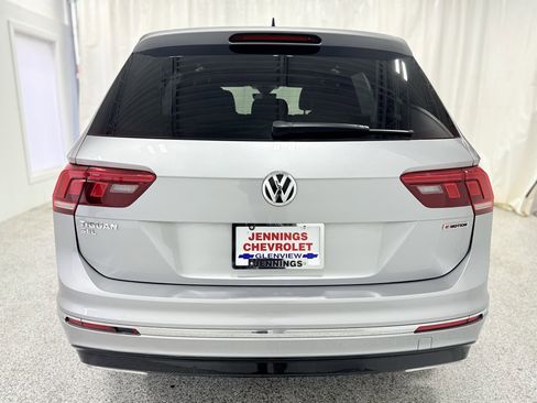 Used 2020 Volkswagen Tiguan SEL Premium R-Line image 7