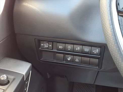 Used 2023 Toyota Tundra Platinum image 19