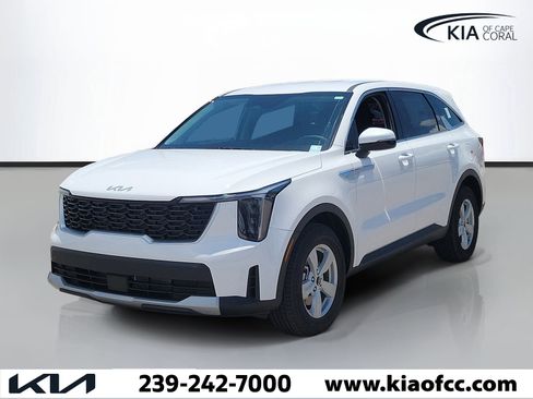 New 2026 Kia Sorento LX FWD image 3