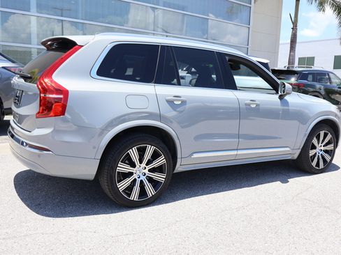 Used 2025 Volvo XC90 T8 Ultra w/ Protection Package Premier AWD/4WD image 9