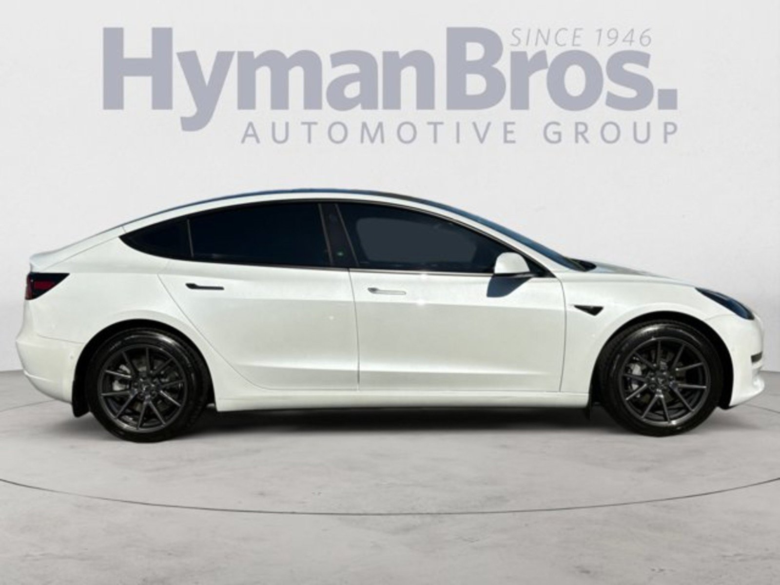 Used 2022 Tesla Model 3 Long Range AWD/4WD image 2