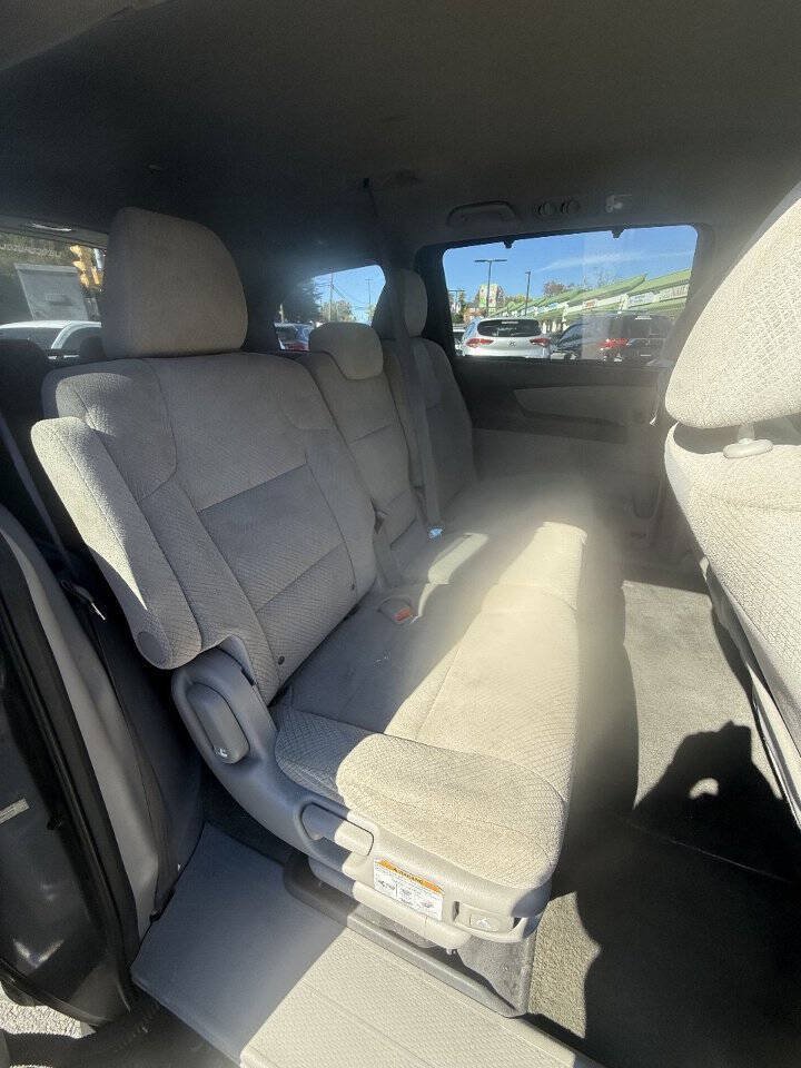 Used 2016 Honda Odyssey EX image 16