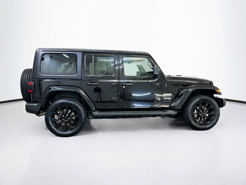 Used 2023 Jeep Wrangler Unlimited Sahara w/ Cold Weather Group AWD/4WD image 10