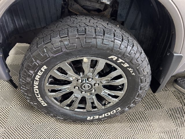 Used 2017 Nissan Titan Platinum Reserve AWD/4WD image 10
