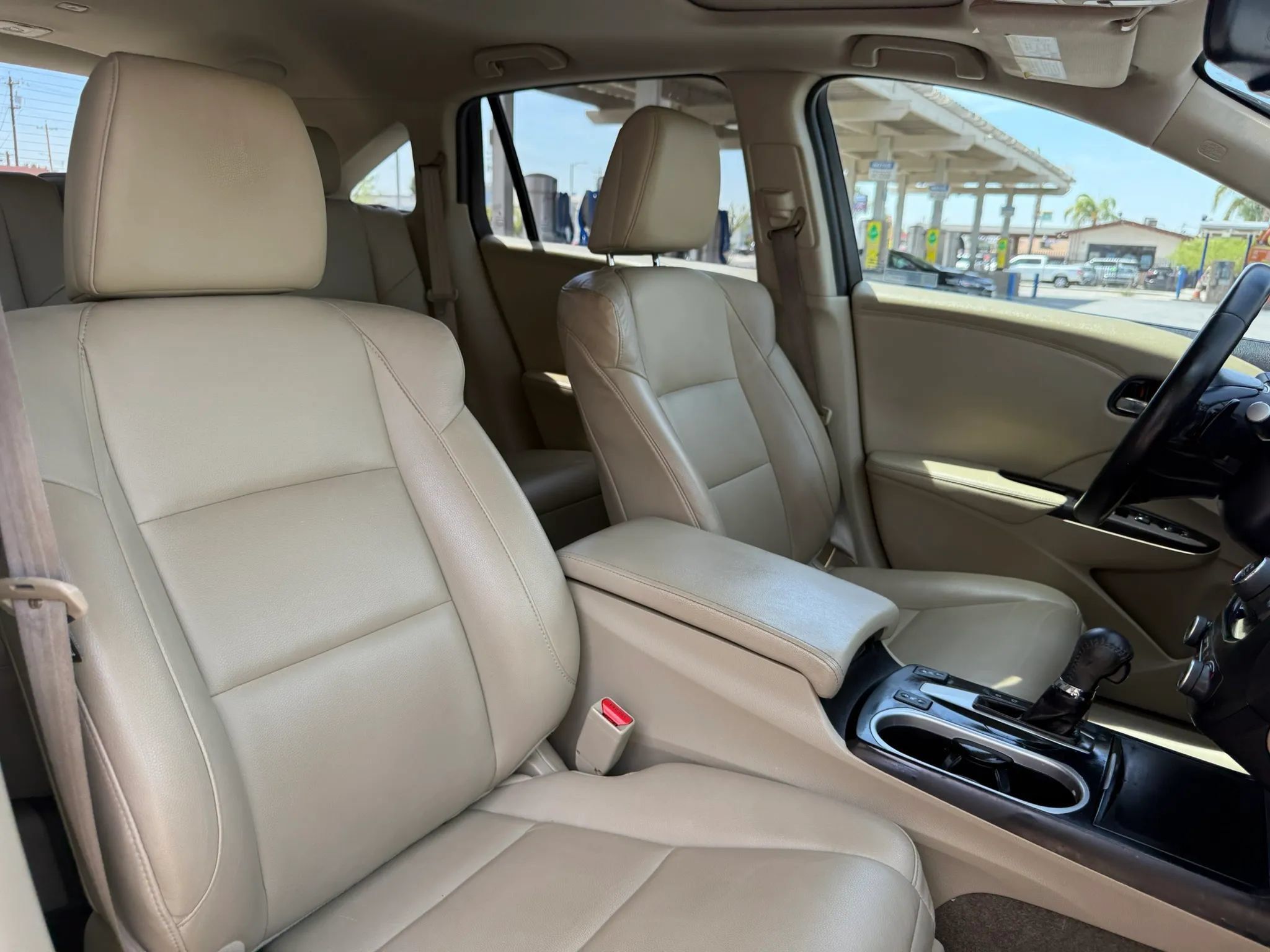 Used 2018 Acura RDX w/ AcuraWatch Plus Package FWD image 17