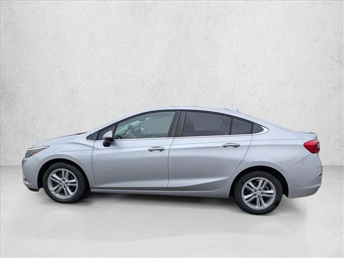 Used 2016 Chevrolet Cruze LT w/ Convenience Package FWD image 8