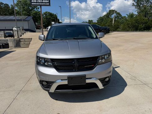 Used 2017 Dodge Journey Crossroad FWD image 4