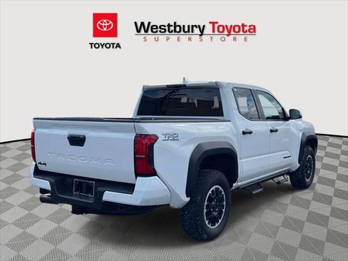 Certified 2025 Toyota Tacoma TRD Off-Road image 7