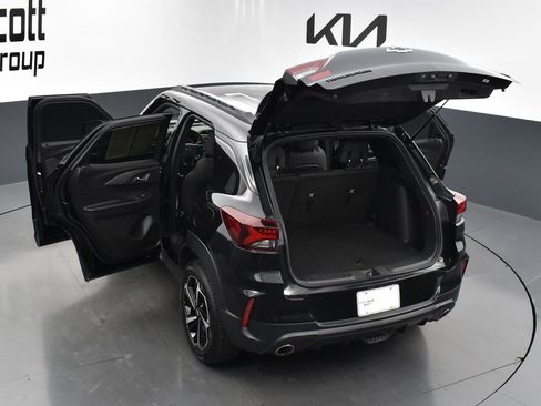 Used 2023 Chevrolet TrailBlazer RS image 39