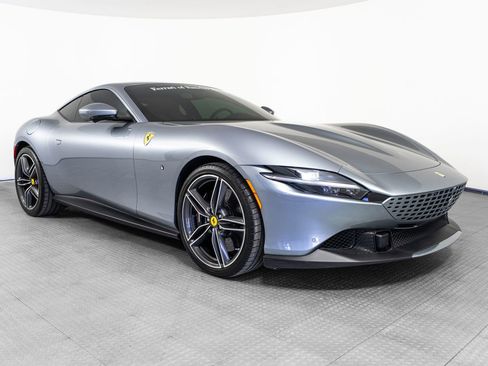 Certified 2022 Ferrari Roma image 9