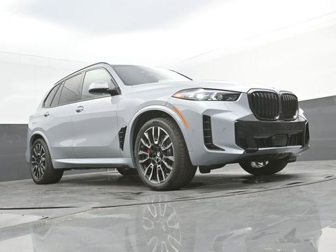 New 2026 BMW X5 xDrive50e AWD/4WD image 48