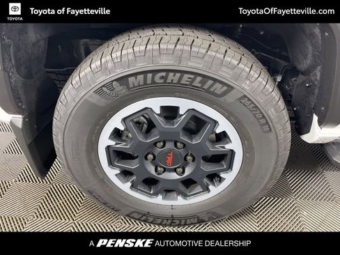 New 2026 Toyota 4Runner TRD Off-Road AWD/4WD image 17