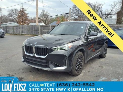 Used 2023 BMW X1 xDrive28i AWD/4WD image 1