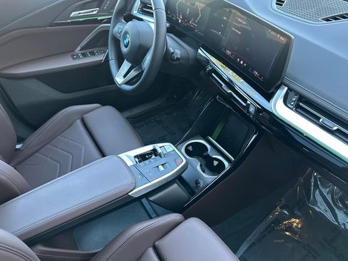 Used 2025 BMW X1 xDrive28i w/ Technology Package image 13