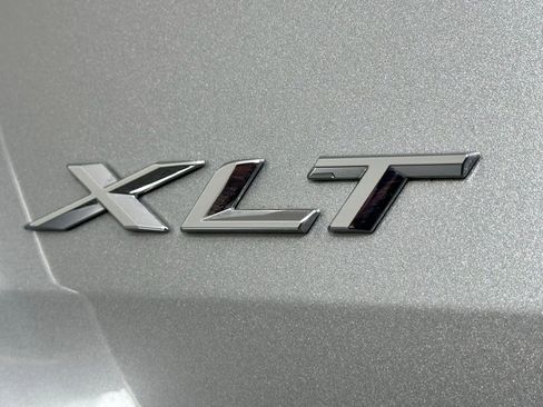 Used 2023 Ford Explorer XLT w/ Equipment Group 202A image 14