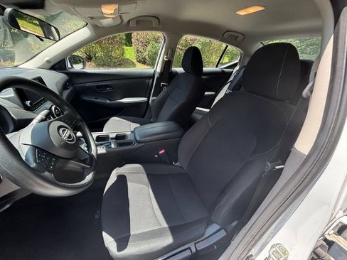Used 2025 Nissan Sentra S FWD image 31