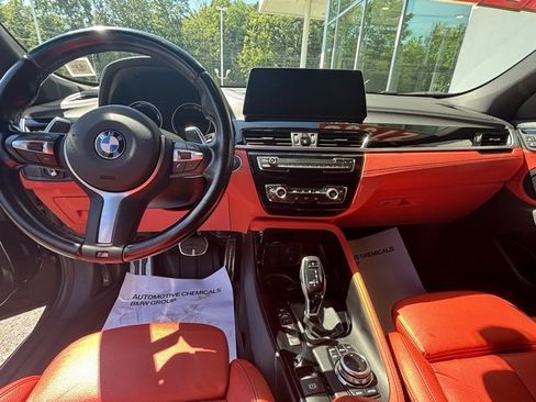 Used 2023 BMW X2 xDrive28i w/ M Sport Package image 11