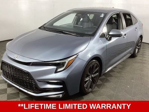 Used 2026 Toyota Corolla SE FWD image 3