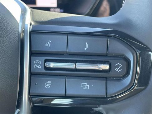 Used 2026 Chevrolet Colorado ZR2 w/ Technology Package image 22