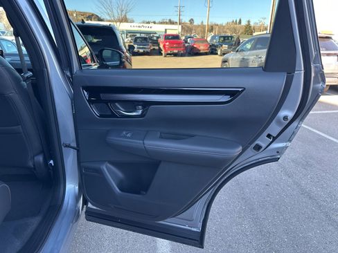 Used 2024 Honda CR-V Sport Touring image 31