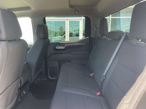 Used 2025 Chevrolet Silverado 1500 LT RWD image 11