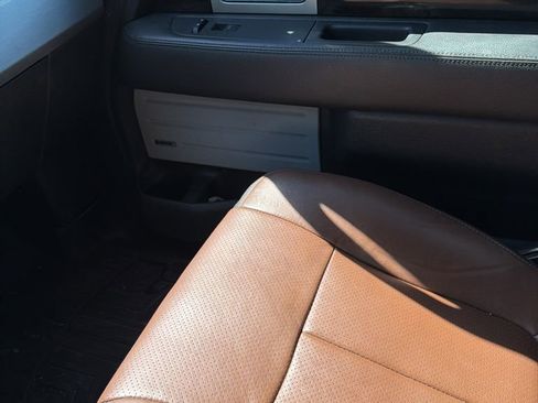 Used 2014 Ford F150 Platinum image 5