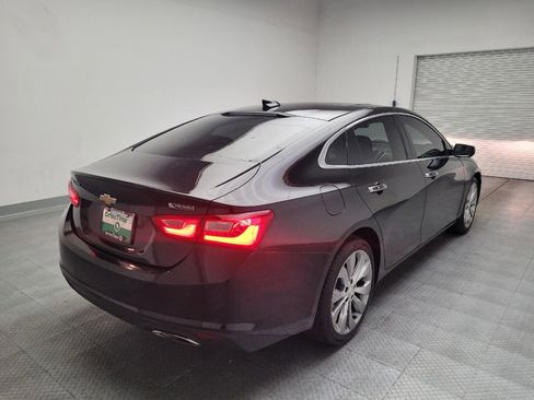Used 2017 Chevrolet Malibu Premier w/ Premier Sun and Wheel Package FWD image 9