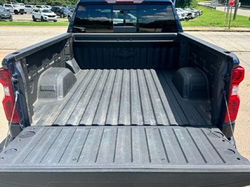 Used 2023 Chevrolet Silverado 1500 LT w/ Convenience Package II RWD image 21