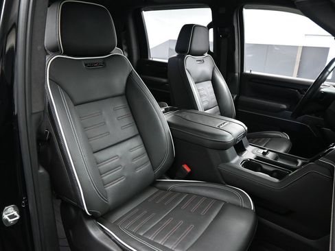 Used 2024 GMC Sierra 2500 AT4X AWD/4WD image 13