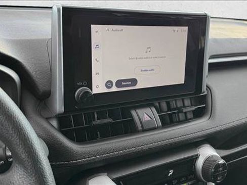 Used 2025 Toyota RAV4 XLE image 13