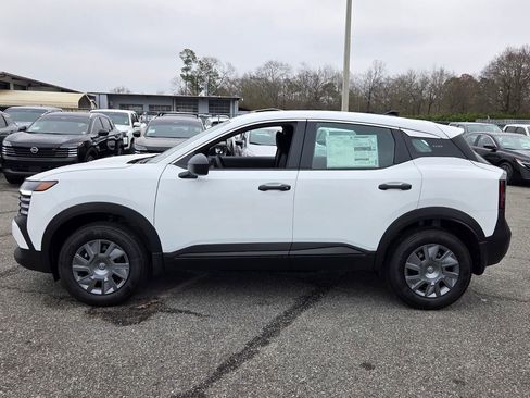 New 2026 Nissan Kicks S image 2