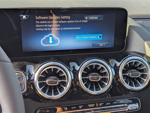 New 2026 Mercedes-Benz GLA 250 image 11