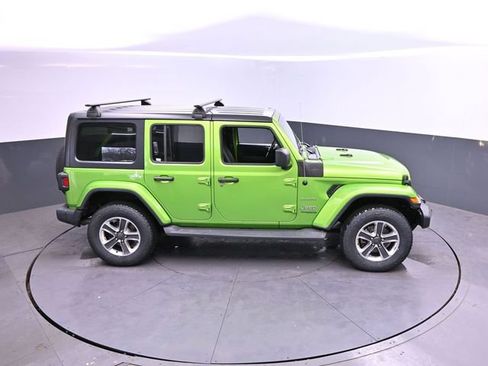 Used 2018 Jeep Wrangler Unlimited Sahara AWD/4WD image 19