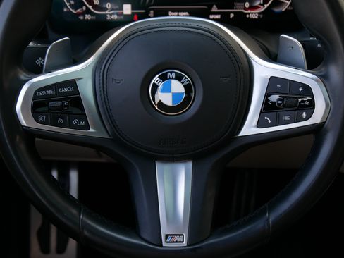 Used 2019 BMW 330i Sedan w/ M Sport Package RWD image 29