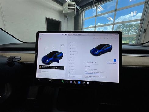 Used 2021 Tesla Model 3 Standard Range RWD image 17