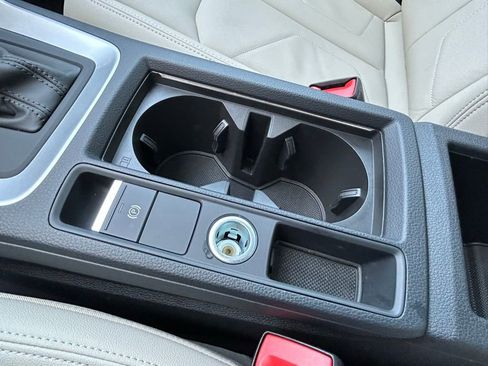 Used 2024 Audi Q3 2.0T Premium Plus w/ Premium Plus Package image 29