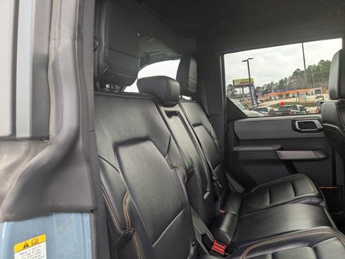 Used 2022 Ford Bronco Badlands w/ Sasquatch Package image 27