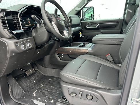 New 2026 GMC Sierra 2500 SLT w/ SLT Premium Package image 6
