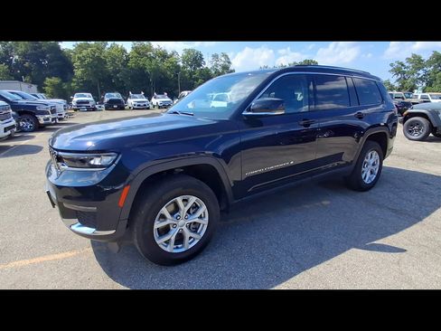 Certified 2023 Jeep Grand Cherokee L Limited AWD/4WD image 4