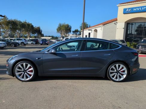 Used 2019 Tesla Model 3 Performance image 9