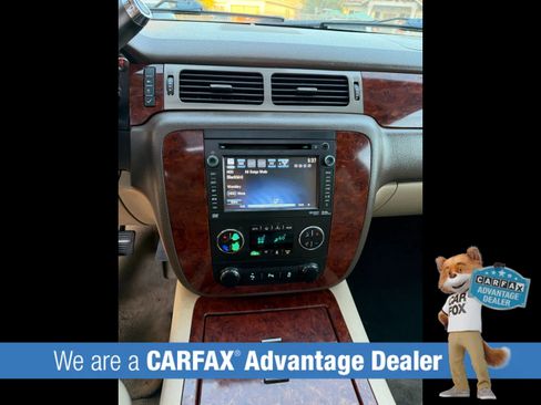 Used 2013 Chevrolet Suburban LTZ image 21