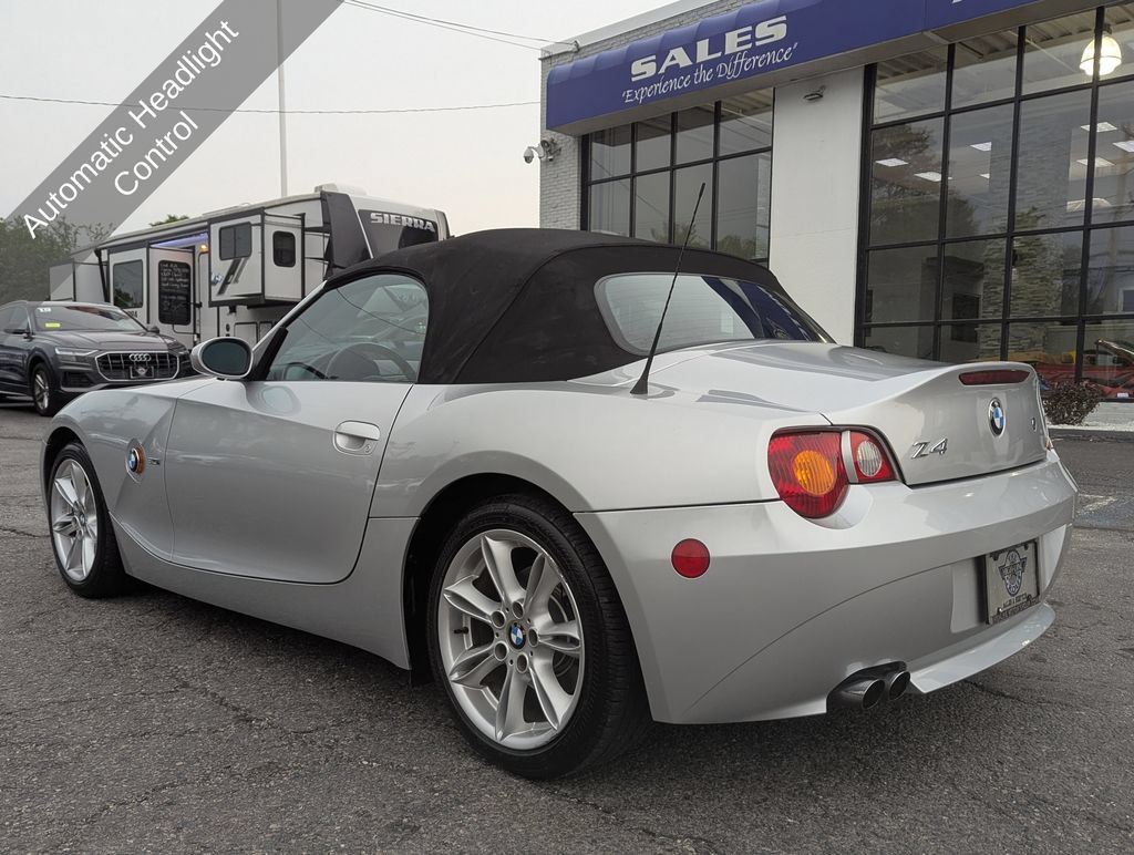 Used 2004 BMW Z4 3.0i RWD image 12