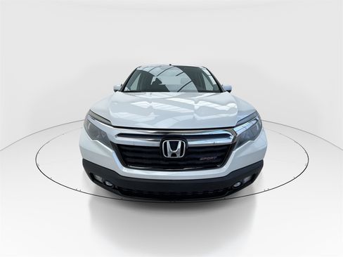 Used 2018 Honda Ridgeline Sport image 3