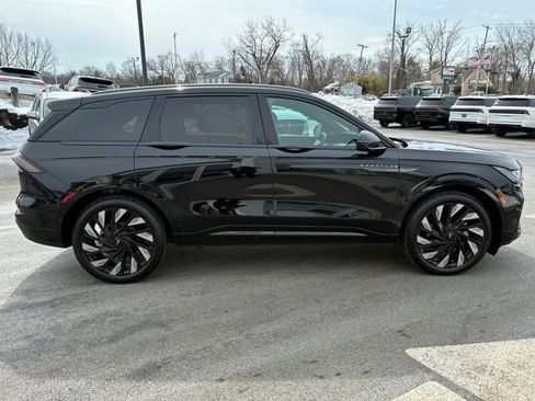 Used 2024 Lincoln Nautilus Reserve w/ Jet Appearance Package (87T) image 7