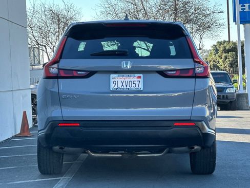 Used 2024 Honda CR-V EX image 4